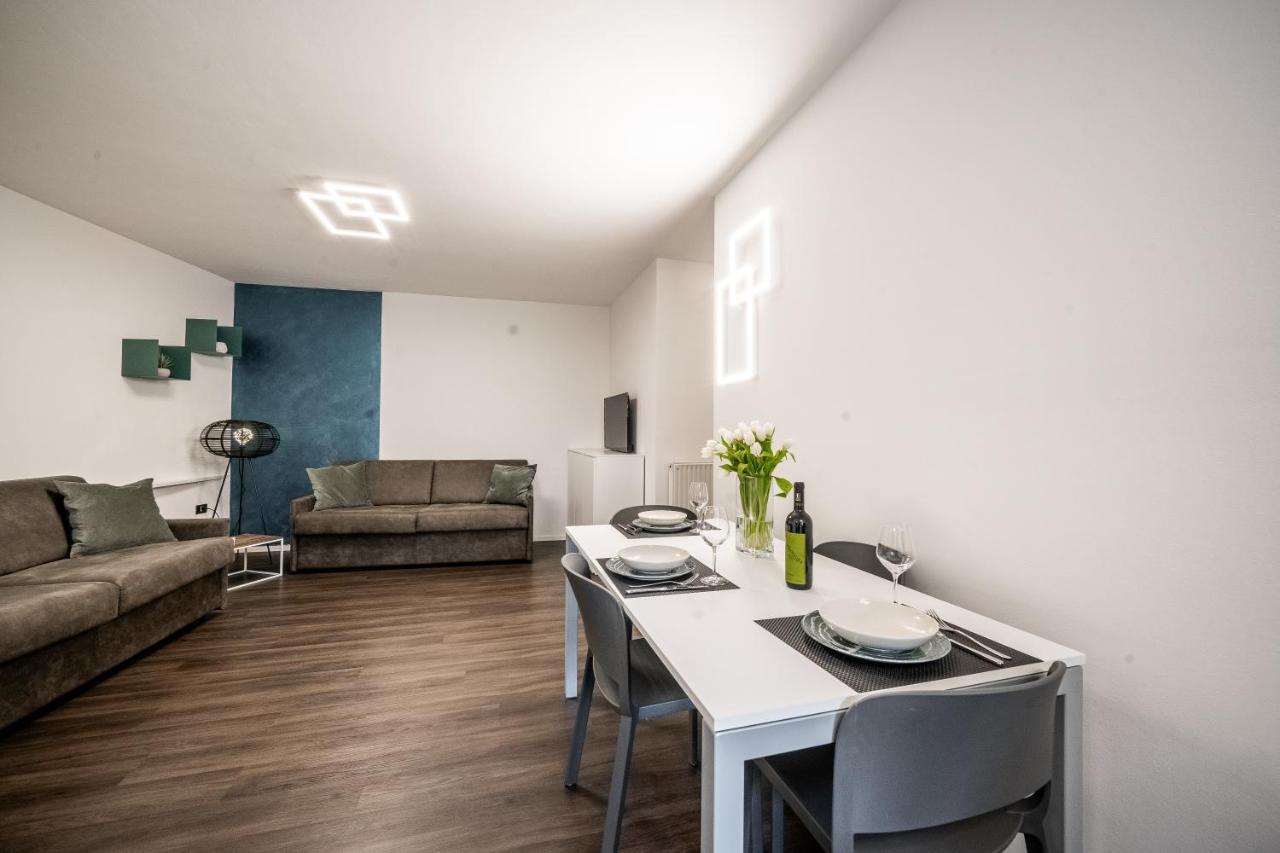 Appartamenti Vasco Renna Surf Center Torbole Sul Garda ภายนอก รูปภาพ